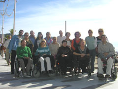 imagen del grupo de Aspaym Comunidad Valenciana en una de las salidas organizadas